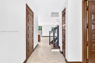 15488 NW 91st Ct, Miami Lakes, FL 33018 - Photo 16