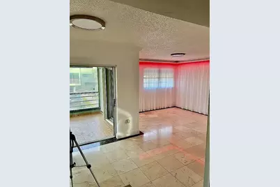 11183 NW 7th St #204-20, Miami, FL 33172 - Photo 8