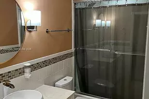 11183 NW 7th St, Miami, FL 33172 - Photo 12