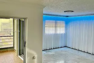 11183 NW 7th St, Miami, FL 33172 - Photo 14
