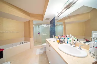 19900 E Country Club Dr #610, Aventura, FL 33180 - Photo 18