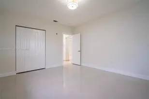 1710 Cleveland Rd, Miami Beach, FL 33141 - Photo 22