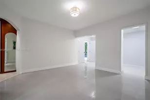 1710 Cleveland Rd, Miami Beach, FL 33141 - Photo 14