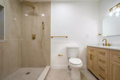 1710 Cleveland Rd #0, Miami Beach, FL 33141 - Photo 16