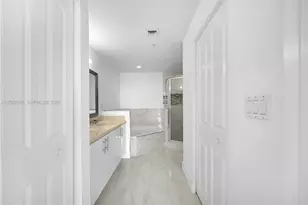 7900 Harbor Island Dr, North Bay Village, FL 33141 - Photo 26