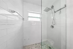 10033 NW 126th Terrace, Hialeah Gardens, FL 33018 - Photo 10