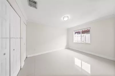 10033 NW 126th Ter, Hialeah Gardens, FL 33018 - Photo 12