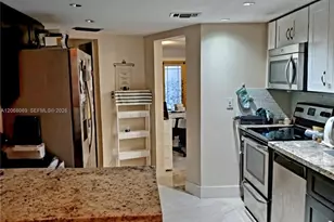 5710 Melaleuca Dr, Tamarac, FL 33319 - Photo 10