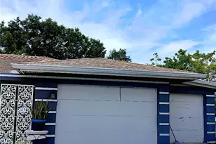 5710 Melaleuca Dr, Tamarac, FL 33319 - Photo 4