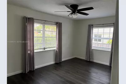 1422 Wiley St, Hollywood, FL 33020 - Photo 4