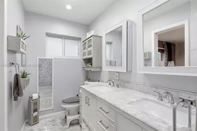 341 SW 54th Ave, Plantation, FL 33317 - Photo 22