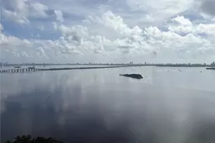 1800 N Bayshore Dr, Miami, FL 33132 - Photo 24
