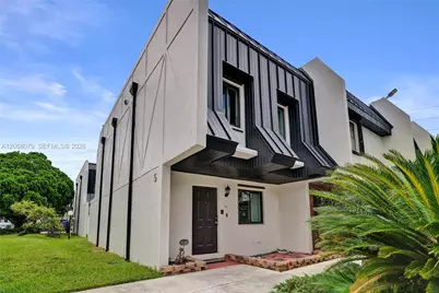5555 Ludlam Rd #46, South Miami, FL 33155 - Photo 1