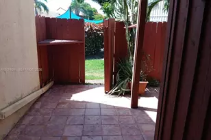 463 SE 14th St, Dania Beach, FL 33004 - Photo 32