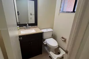463 SE 14th St, Dania Beach, FL 33004 - Photo 18