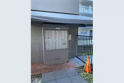 [Address not provided], North Miami Beach, FL 33162 - Photo 4
