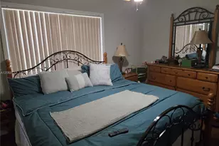 6858 SW 39th St, Miami, FL 33155 - Photo 12
