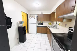 2745 NW 7th Ct, Fort Lauderdale, FL 33311 - Photo 6