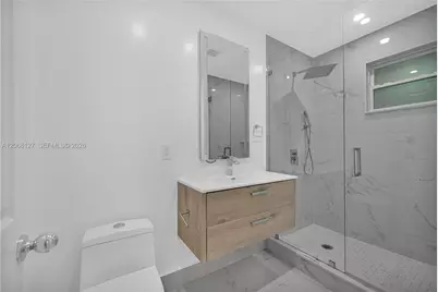 451 E 37St, Hialeah, FL 33013 - Photo 4