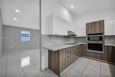 451 E 37St, Hialeah, FL 33013 - Photo 14