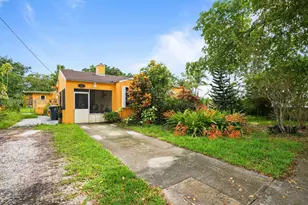 12547 NE 4th Ave, North Miami, FL 33161 - Photo 2
