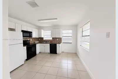 407 NW 7th Ct #S, Hallandale Beach, FL 33009 - Photo 1