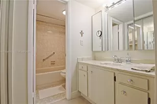 1100 Colony Point Cir, Pembroke Pines, FL 33026 - Photo 22