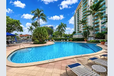 19390 Collins Ave #1210, Sunny Isles Beach, FL 33160 - Photo 24