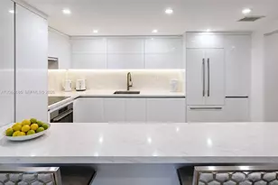 19390 Collins Ave, Sunny Isles Beach, FL 33160 - Photo 10
