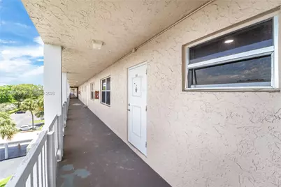 1100 NW 87th Ave #508, Coral Springs, FL 33071 - Photo 4