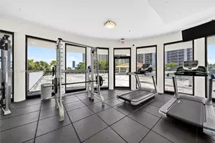 20505 E Country Club Dr, Aventura, FL 33180 - Photo 36