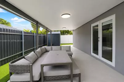 9733 NW 126th Ter, Hialeah Gardens, FL 33018 - Photo 2