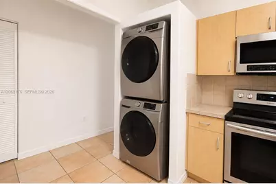 9733 NW 126th Ter, Hialeah Gardens, FL 33018 - Photo 16