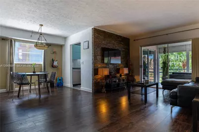 8002 Lagos De Campo Blvd #B-201, Tamarac, FL 33321 - Photo 8