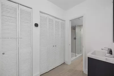 225 E Enid Dr #44, Key Biscayne, FL 33149 - Photo 42