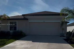 17711 Paradiso Wy, North Fort Myers, FL 33917 - Photo 4