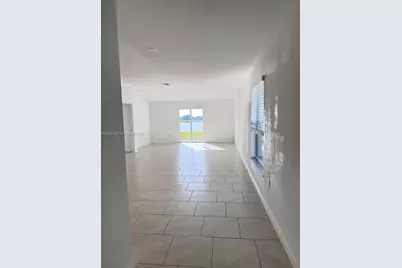 17711 Paradiso Way #17711, North Fort Myers, FL 33917 - Photo 2
