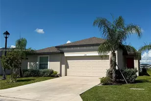 17711 Paradiso Wy, North Fort Myers, FL 33917 - Photo 1