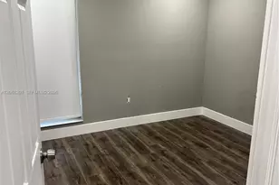 9449 SW 76th St, Miami, FL 33173 - Photo 18