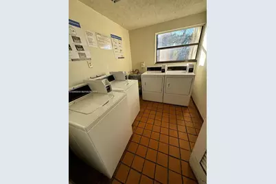 460 W Park Dr #207, Miami, FL 33172 - Photo 18
