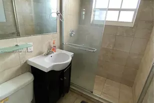 1607 Michigan Ave, Miami Beach, FL 33139 - Photo 4