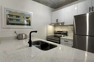 190 NW 69th St, Miami, FL 33150 - Photo 14