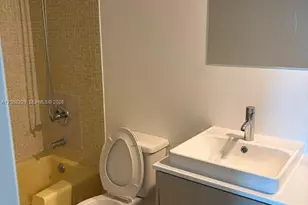 3050 N Palm Aire Dr, Pompano Beach, FL 33069 - Photo 16