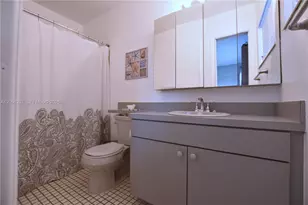 2666 Emory Dr E, West Palm Beach, FL 33415 - Photo 10