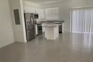20672 NE 7th Pl, Miami, FL 33179 - Photo 2