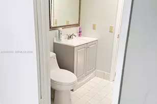 1701 W 42nd Pl, Hialeah, FL 33012 - Photo 10