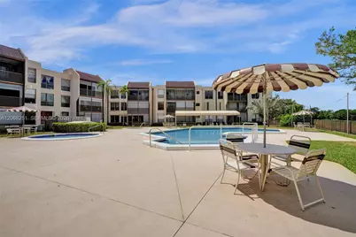 6301 N University Dr #302, Tamarac, FL 33321 - Photo 30