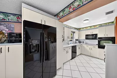 17350 NW 16th Ave, Miami Gardens, FL 33169 - Photo 20