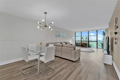 1000 Parkview Dr #1007, Hallandale Beach, FL 33009 - Photo 6