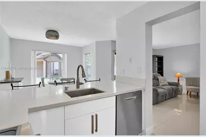 13946 SW 91st Ter #13946, Miami, FL 33186 - Photo 10